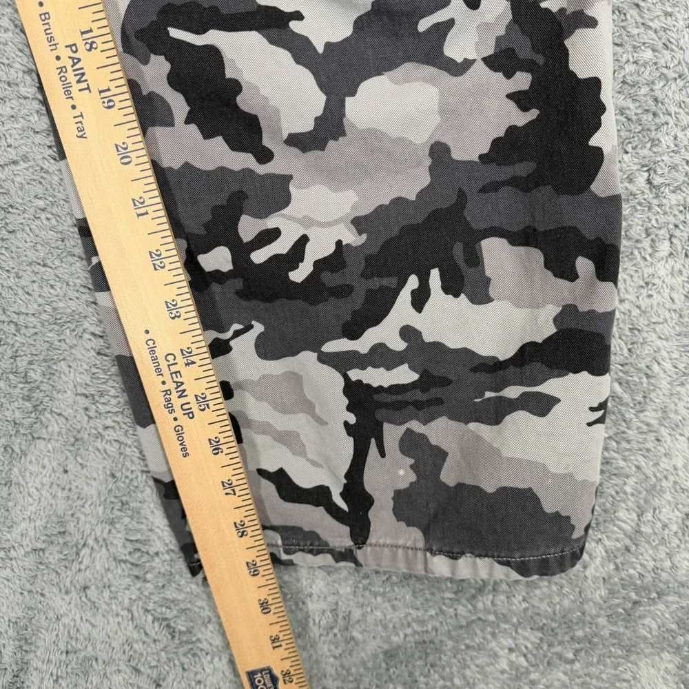 Levis Ace Cargo‎ Pants Mens Size 44x29* Gray Camo Relaxed Fit Utility READ